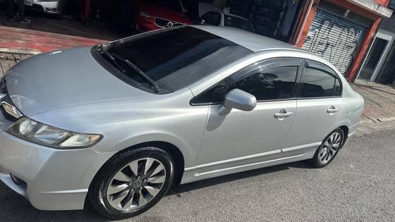 HONDA CIVIC 1.8 LXS 16V FLEX 4P MANUAL